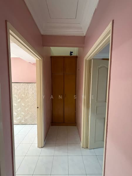 Rumah Teres 2 Tingkat untuk Disewa di Bandar Kinrara Seksyen 1 (Bandar Kinrara) - Ryan Swe - Corridor - PropertyGuru.com.my