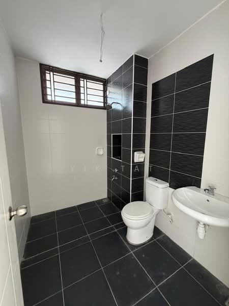 2-storey Terraced House for Sale in Bandar Dato Onn (Tebrau) - Yik Tat - PropertyGuru.com.my