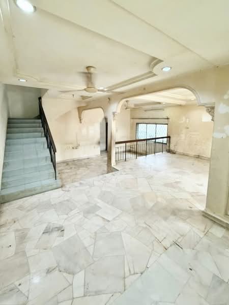 2-storey Terraced House for Sale in Taman Suria (Johor Bahru) - Yik Tat - PropertyGuru.com.my
