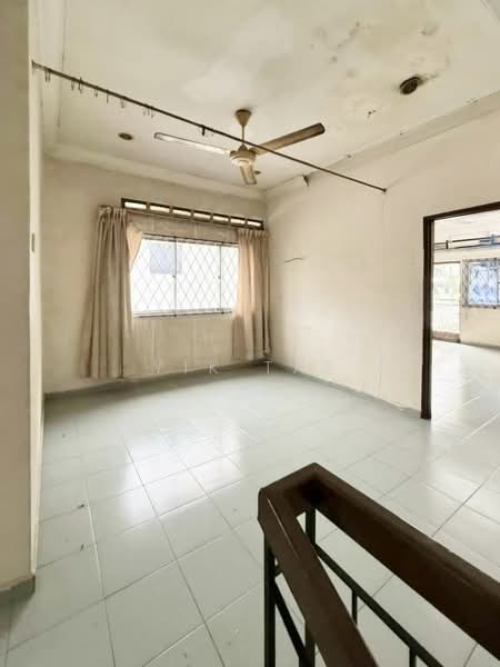2-storey Terraced House for Sale in Taman Suria (Johor Bahru) - Yik Tat - PropertyGuru.com.my