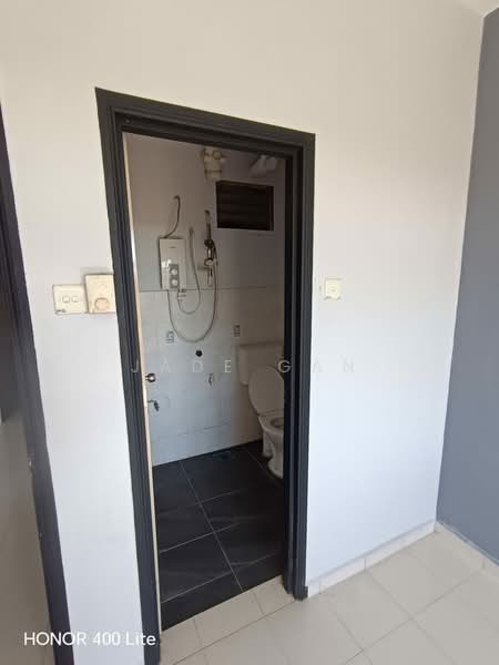 Apartment for Rent at Villa Krystal @ Bandar Selesa Jaya - Jade Gan - Bathroom - PropertyGuru.com.my