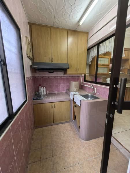 2.5-storey Terraced House for Sale in Taman Buntong Jaya (Ipoh) - Derrick Chung - Kitchen - PropertyGuru.com.my