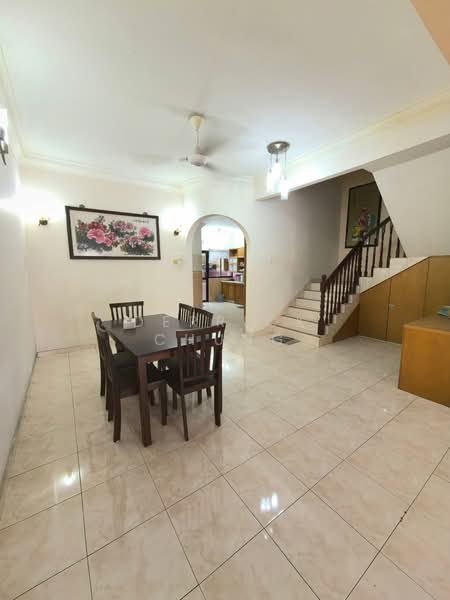2.5-storey Terraced House for Sale in Taman Buntong Jaya (Ipoh) - Derrick Chung - Dining Room - PropertyGuru.com.my