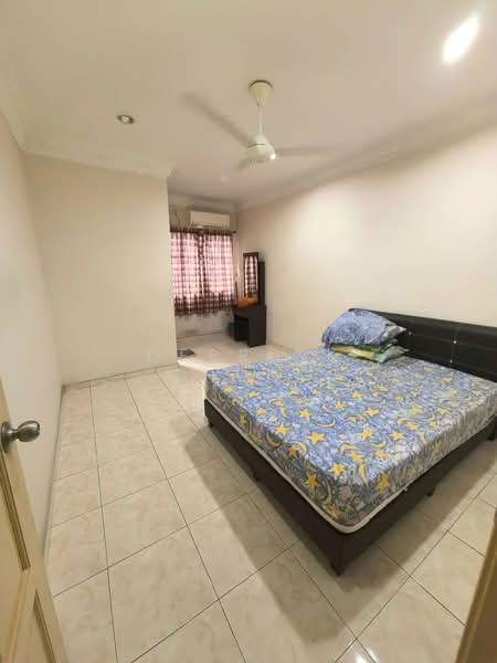2.5-storey Terraced House for Sale in Taman Buntong Jaya (Ipoh) - Derrick Chung - Bedroom - PropertyGuru.com.my