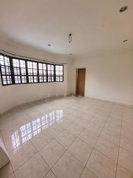 2.5-storey Terraced House for Sale in Taman Buntong Jaya (Ipoh) - Derrick Chung - Living Room - PropertyGuru.com.my