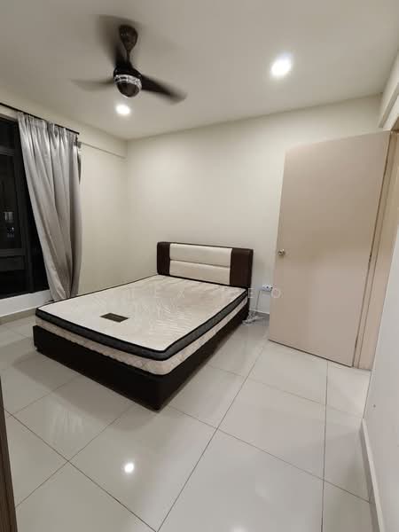 Servis Apartment untuk Disewa di ARC @ Austin Hills - Alex Neo - Master Room - PropertyGuru.com.my