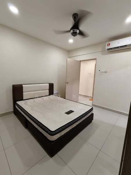 Servis Apartment untuk Disewa di ARC @ Austin Hills - Alex Neo - Master Room - PropertyGuru.com.my