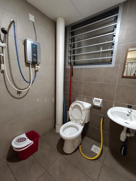 Servis Apartment untuk Disewa di ARC @ Austin Hills - Alex Neo - Common Toilet - PropertyGuru.com.my
