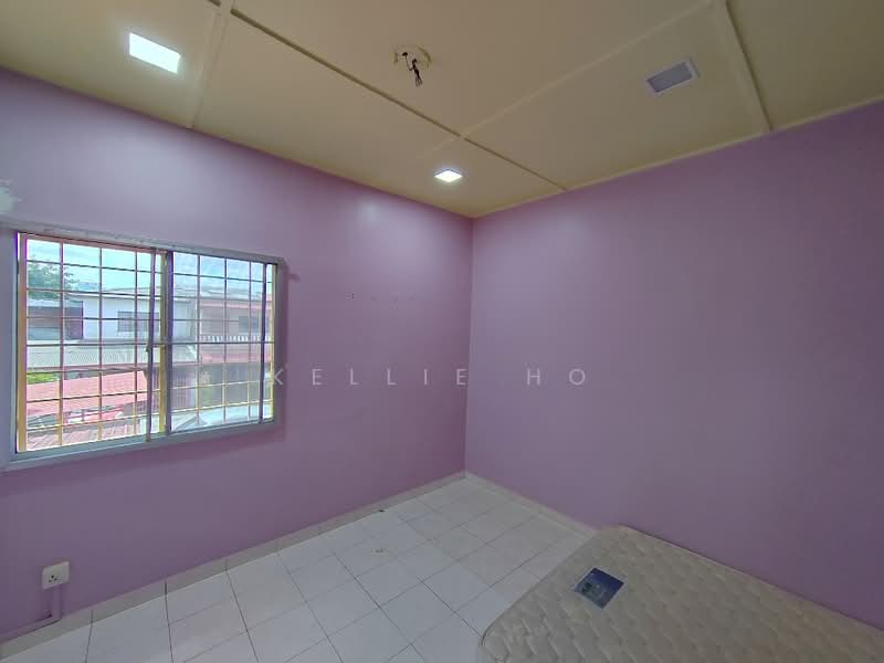Rumah Teres untuk Dijual di Kajang (Selangor) - Kellie Ho - Bedroom - PropertyGuru.com.my