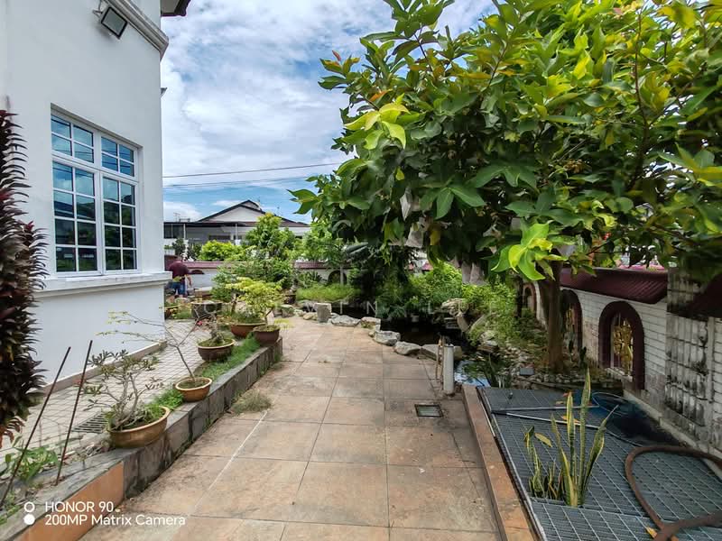 Bungalow House untuk Dijual di Taman Johor Jaya (Johor Bahru) - Calvin Lee - PropertyGuru.com.my
