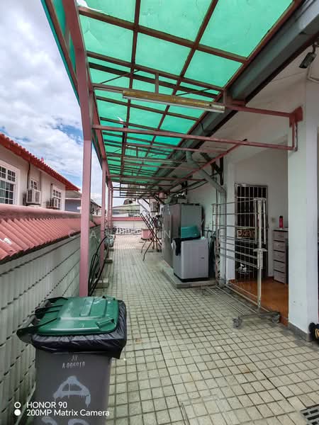 Rumah Banglo untuk Dijual di Taman Molek (Johor Bahru) - Calvin Lee - PropertyGuru.com.my