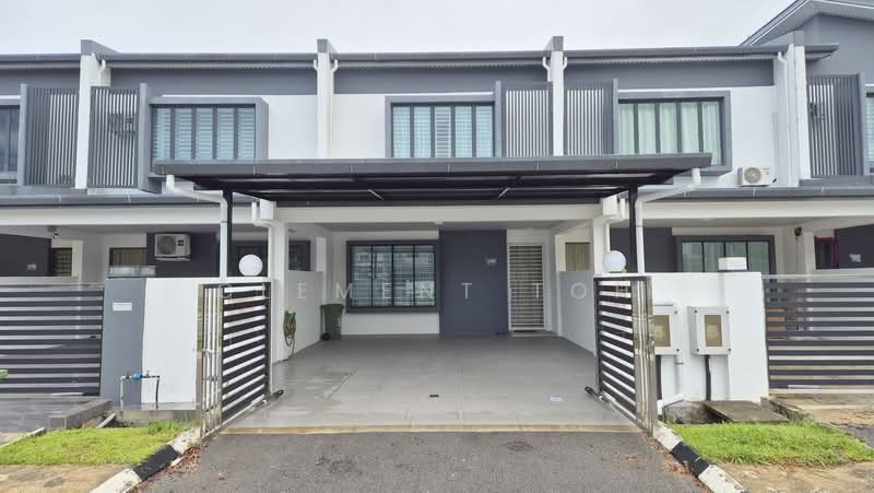 Rumah Teres 2 Tingkat untuk Dijual di Taman Uni Central (Samarahan) - Clement Toh - Exterior - PropertyGuru.com.my