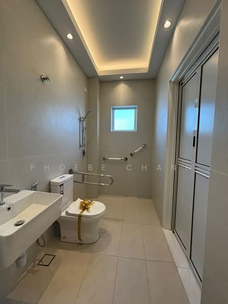 Rumah Berkembar untuk Dijual di Taman Klebang Ria (Chemor) - Phoebe Chang - Bathroom - PropertyGuru.com.my