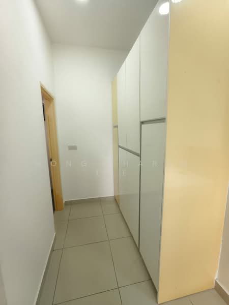 Kondominium untuk Disewa di Meridin Suites Residences @ The Meridin - Hong Charng Lee - Corridor - PropertyGuru.com.my