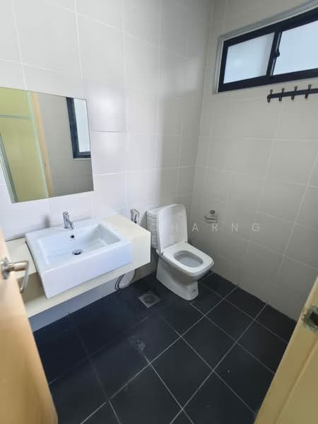 Kondominium untuk Disewa di Meridin Suites Residences @ The Meridin - Hong Charng Lee - Bathroom - PropertyGuru.com.my