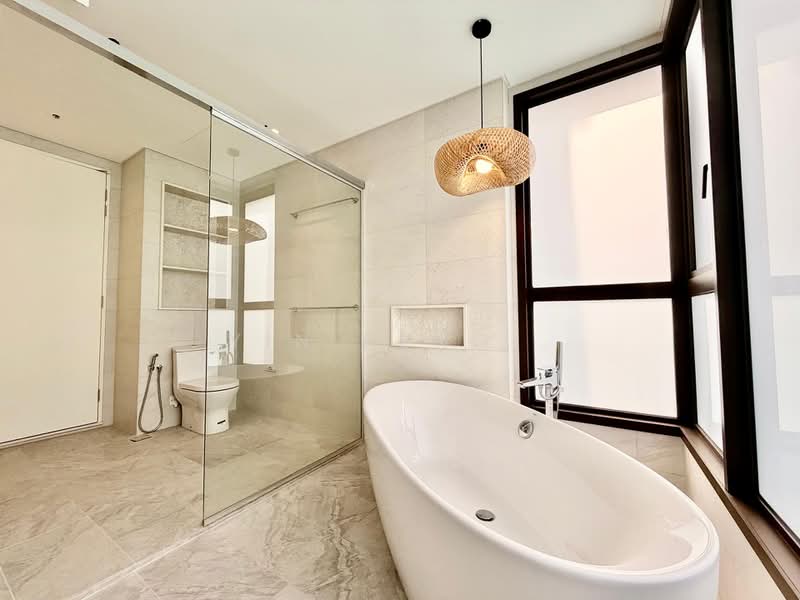 Servis Apartment untuk Disewa di Jendela Residences - Yin Peng . - Bathroom - PropertyGuru.com.my