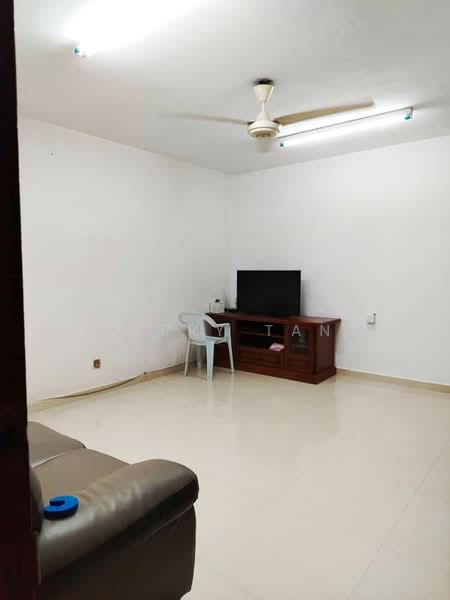 Pangsapuri untuk Disewa di Desa Green - Jerry Tan - Living Room - PropertyGuru.com.my