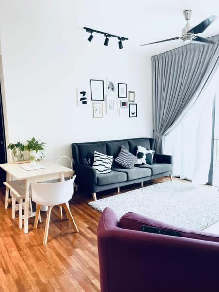 Servis Apartment untuk Disewa di The Tamarind - Sam Yeoh - Living Room - PropertyGuru.com.my