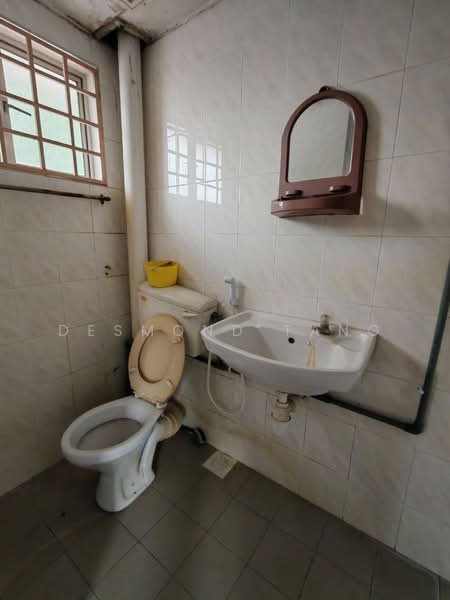 Rumah Teres 2.5-Tingkat untuk Dijual di Taman Sri Sinar (Segambut) - Desmond Tang - Bathroom - PropertyGuru.com.my