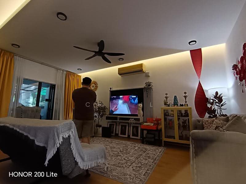 Rumah Teres 2-Tingkat untuk Dijual di Desa Coalfields (Sungai Buloh) - Chin JL - Living Room - PropertyGuru.com.my