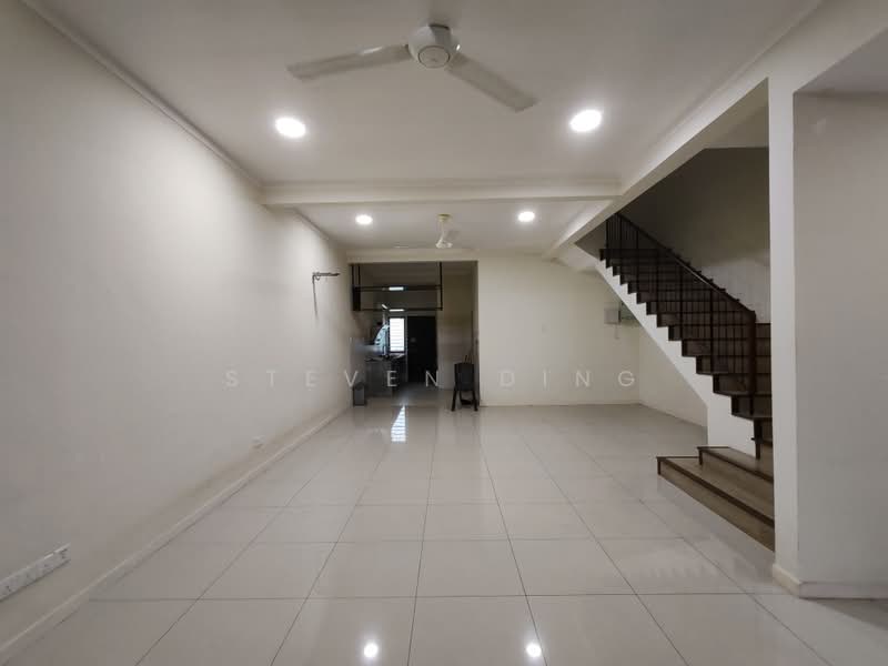 Rumah Teres 2 Tingkat untuk Disewa di Bandar Bukit Raja (Klang) - Steven Ding - Living Room - PropertyGuru.com.my