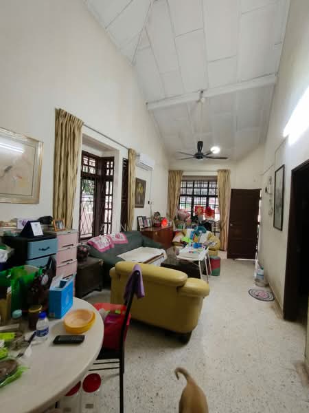 Rumah Teres 1 Tingkat untuk Dijual di Taman Skudai Baru (Skudai) - Jane Loh - Living Room - PropertyGuru.com.my
