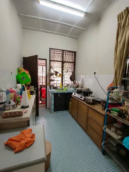 Rumah Teres 1 Tingkat untuk Dijual di Taman Skudai Baru (Skudai) - Jane Loh - Kitchen - PropertyGuru.com.my