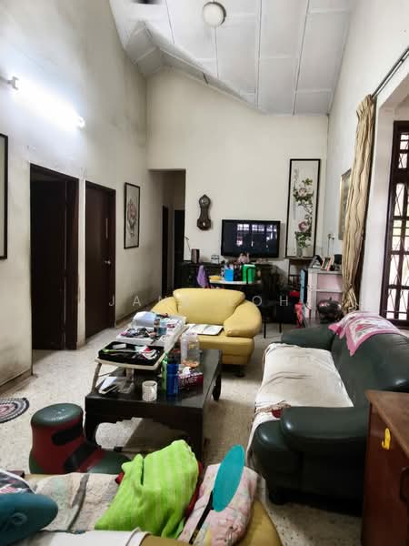 Rumah Teres 1 Tingkat untuk Dijual di Taman Skudai Baru (Skudai) - Jane Loh - Living Room - PropertyGuru.com.my