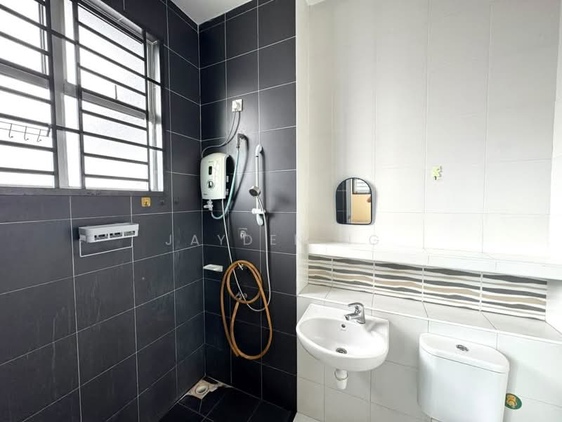 2-storey Terraced House for Sale in Taman Setia Indah (Tebrau) - Jayden Ng - Bathroom - PropertyGuru.com.my