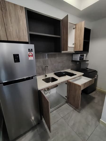 Servis Apartment untuk Disewa di Imperio Residence - Vincy How - Kitchen - PropertyGuru.com.my