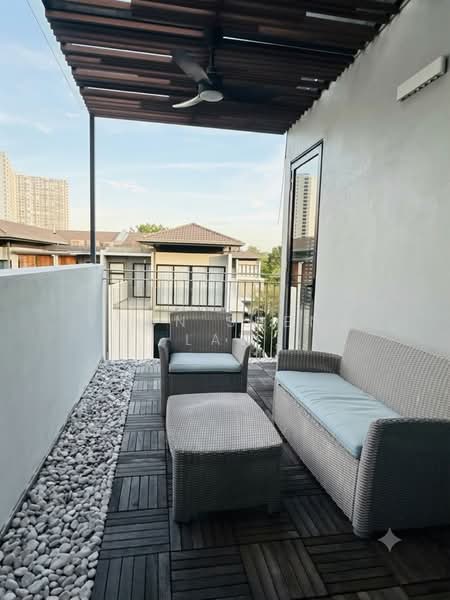 Semi-Detached House for Sale in Kajang (Selangor) - Soon Sheng Law - Balcony - PropertyGuru.com.my