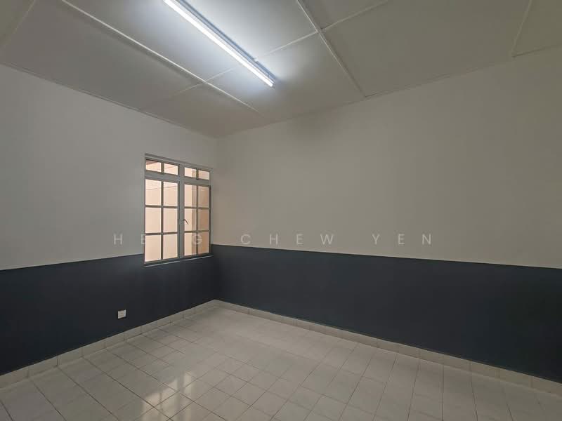 Apartment for Sale at Tanjong Puteri Apartment - Heng Chew Yen - PropertyGuru.com.my