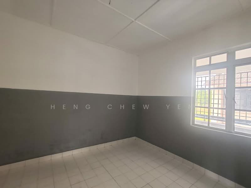 Apartment for Sale at Tanjong Puteri Apartment - Heng Chew Yen - PropertyGuru.com.my