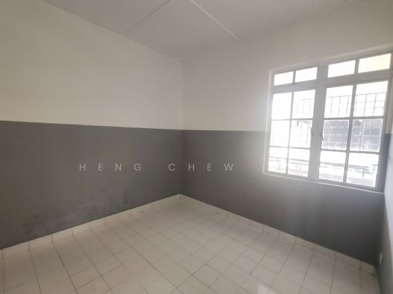 Apartment for Sale at Tanjong Puteri Apartment - Heng Chew Yen - PropertyGuru.com.my