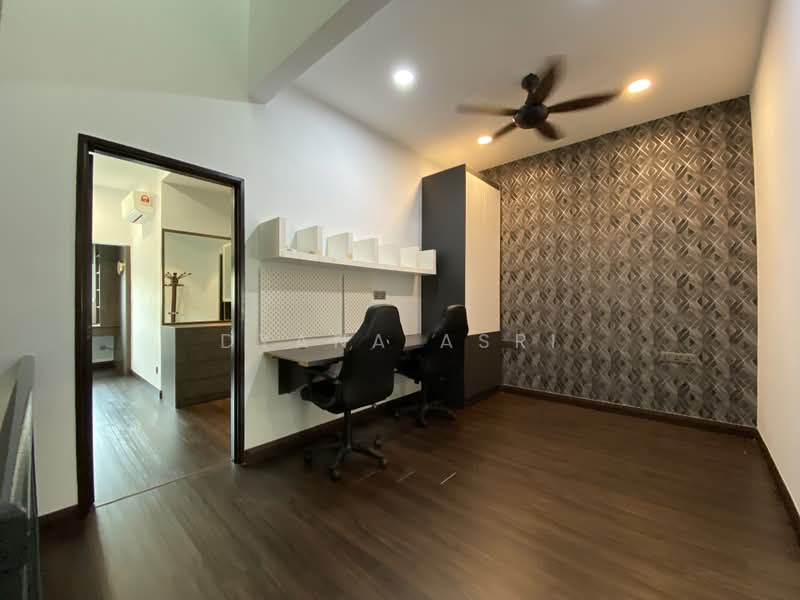 2-storey Terraced House for Sale in Bukit Jelutong (Shah Alam) - Dyana Asri - PropertyGuru.com.my