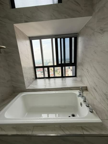 Servis Apartment untuk Disewa di Imperio Residence - Vincy How - PropertyGuru.com.my
