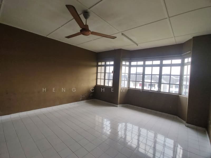 Apartment for Sale at Tanjong Puteri Apartment - Heng Chew Yen - PropertyGuru.com.my