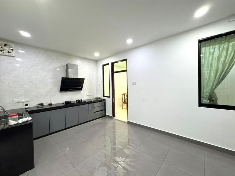 2-storey Terraced House for Sale in Taman Austin Duta (Tebrau) - Jayden Ng - Kitchen - PropertyGuru.com.my