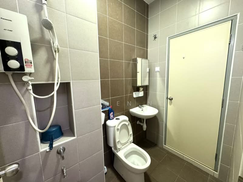 2-storey Terraced House for Sale in Taman Austin Duta (Tebrau) - Jayden Ng - Bathroom - PropertyGuru.com.my