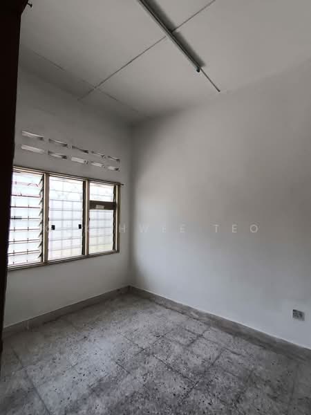 Rumah Teres 1 Tingkat untuk Dijual di Nilai (Negeri Sembilan) - Gek Hwee Teo - Bedroom - PropertyGuru.com.my