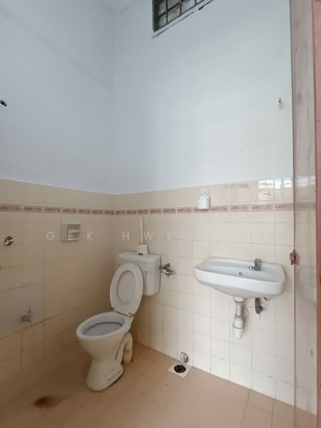 Rumah Teres 1 Tingkat untuk Dijual di Nilai (Negeri Sembilan) - Gek Hwee Teo - Bathroom - PropertyGuru.com.my