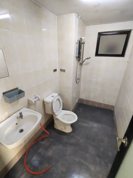 Kondominium untuk Dijual di Puri Aiyu - Bee Seng Chia - Bathroom - PropertyGuru.com.my