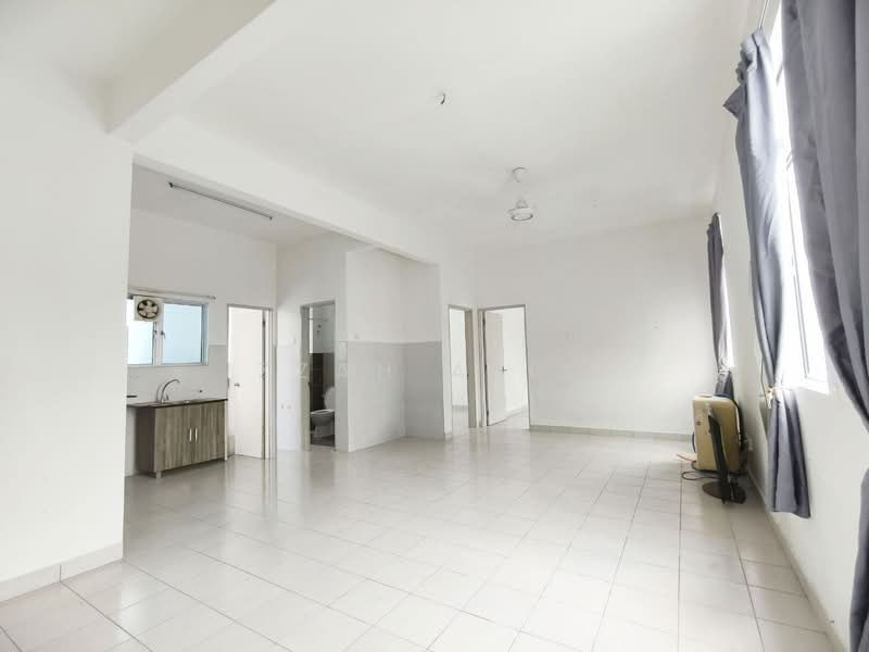 Townhouse for Sale in Saujana Utama (Selangor) - Izzah Alias - Kitchen - PropertyGuru.com.my