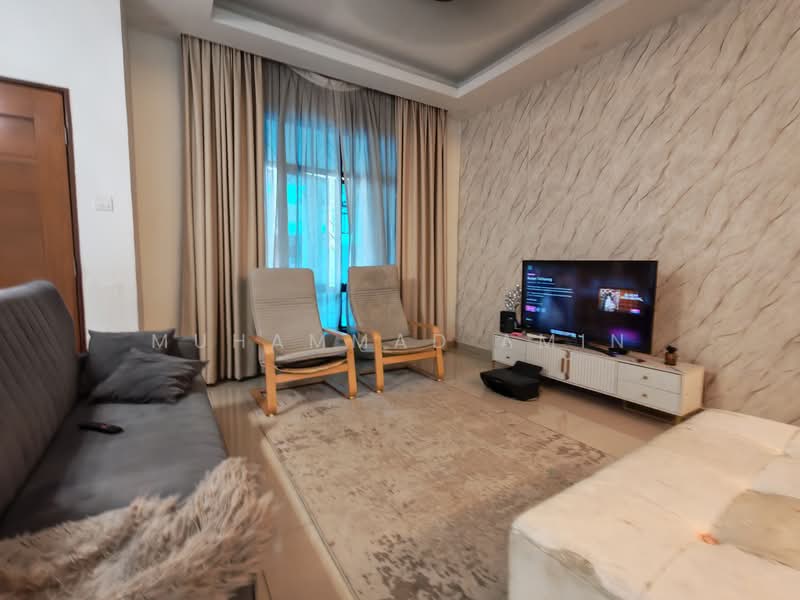 2-storey Terraced House for Sale in Shah Alam (Selangor) - Muhammad Amin - Living Room - PropertyGuru.com.my