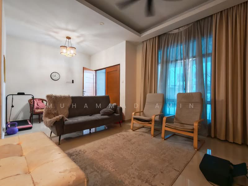 2-storey Terraced House for Sale in Shah Alam (Selangor) - Muhammad Amin - Living Room - PropertyGuru.com.my
