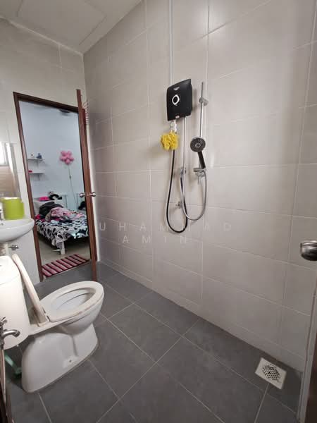 2-storey Terraced House for Sale in Shah Alam (Selangor) - Muhammad Amin - Bathroom - PropertyGuru.com.my