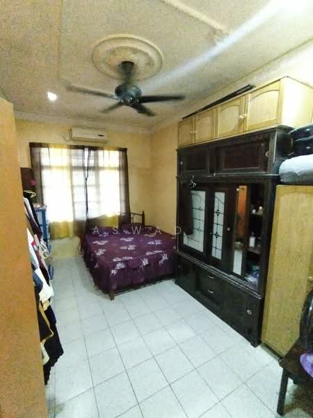 Semi-Detached House for Sale in Parit Puntar (Perak) - Aswad . - Bedroom - PropertyGuru.com.my