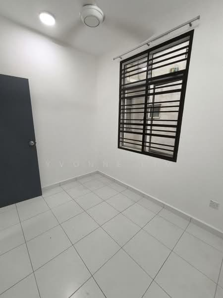 Servis Apartment untuk Dijual di Scott Towers @ Larkin JB - Yvonne Lim - Interior - PropertyGuru.com.my