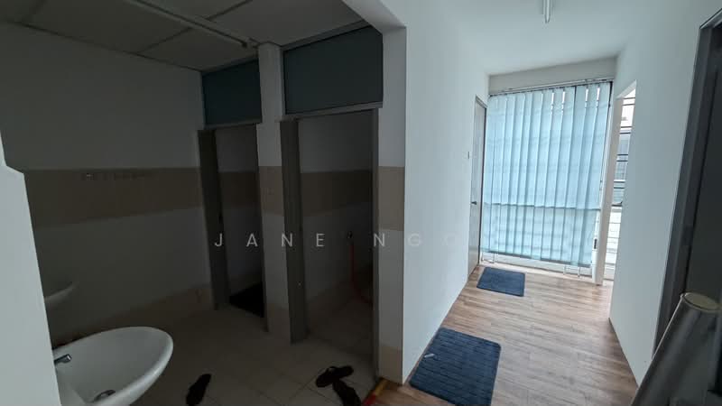 Shop for Rent in Taman Molek (Johor Bahru) - Jane Ngoi - PropertyGuru.com.my