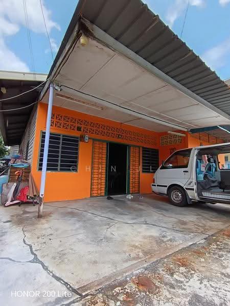 Rumah Teres 1-Tingkat untuk Dijual di Bandar Baru Selayang Fasa 2a (Selayang) - Chin JL - Exterior - PropertyGuru.com.my